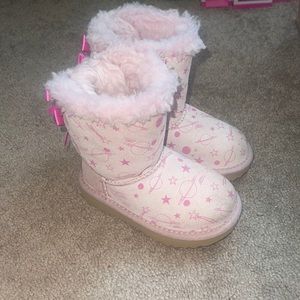 Toddler Ugg’s size 8